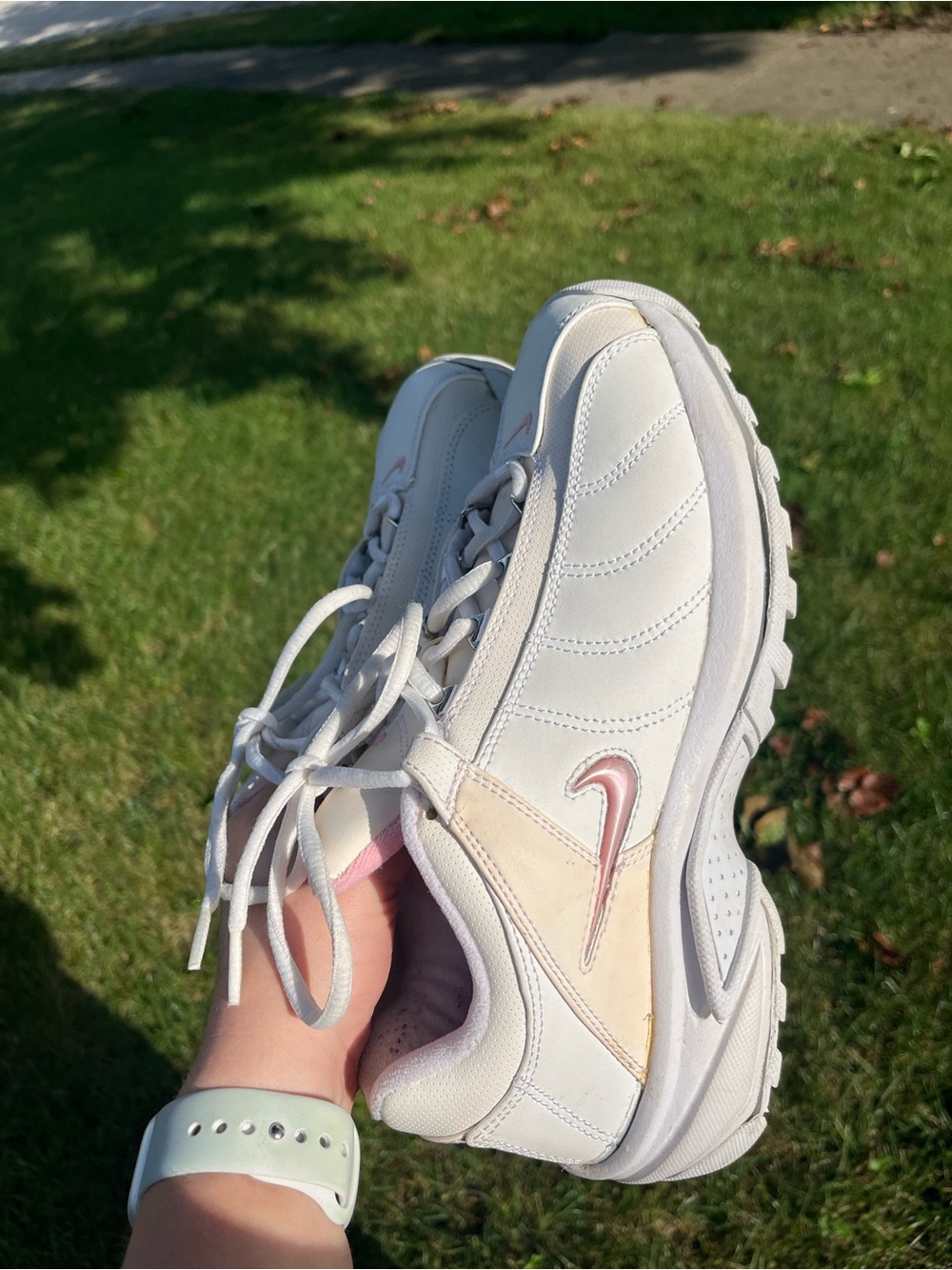 2000-2010s Nike VXT Women’s White Sneakers with Pale Pink Swoosh